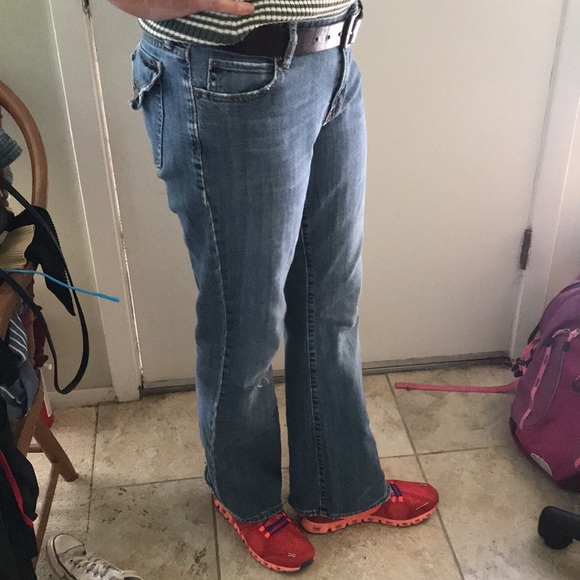 Curvy Flare GAP jeans. Ripped. Soft denim. 10 - Picture 2 of 7